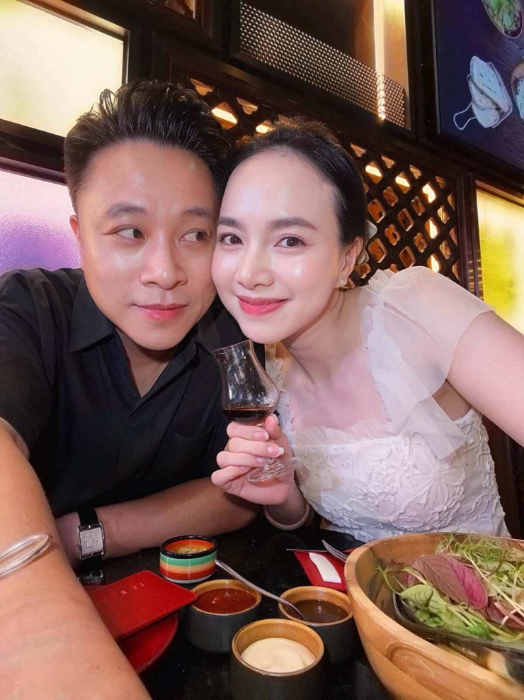 Ảnh sao 20/10: MC Quỳnh Chi mang thai con thứ hai - 5