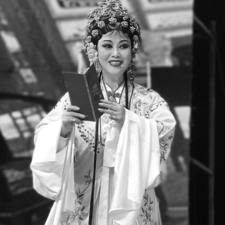 Diễn viên Tiền Thủy Minh qua đời thương tâm vì đuối nước. 
