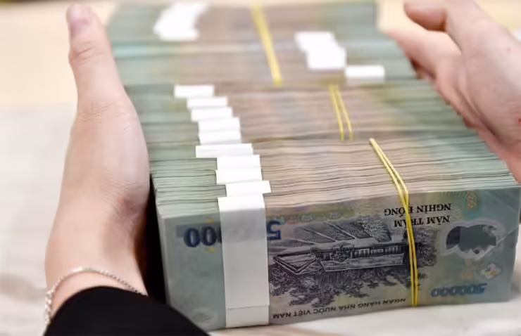 Xử lý nghiêm ngân hàng không giảm lãi suất