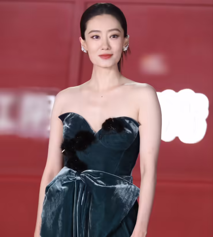 Triệu Lộ Tư trở thành trò cười - 4