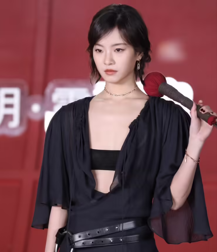 Triệu Lộ Tư trở thành trò cười - 5