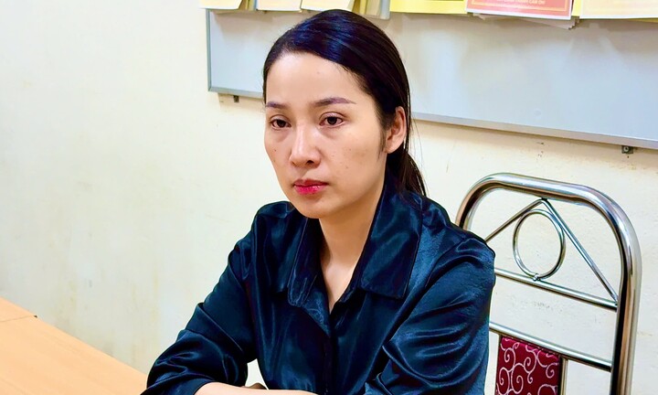 Lê Kim Anh tại cơ quan công an. (Ảnh: CACC)