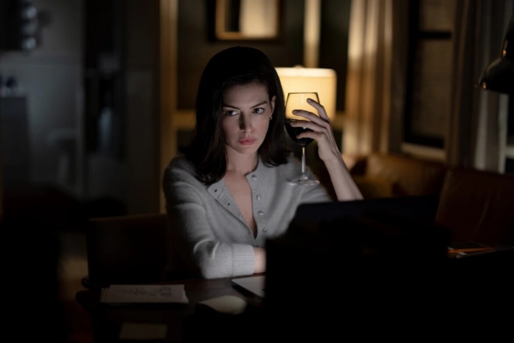 Anne Hathaway đảm nhận vai Verity Crawford trong phim giật gân tâm lý "Verity: Bí mật bị chôn vùi".(Ảnh: Amazon MGM Studios)