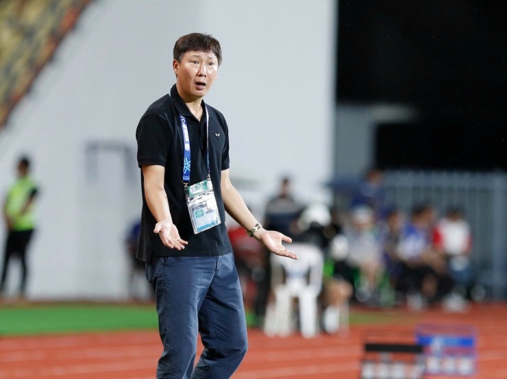 HLV Kim Sang Sik cần đặt mục tiêu kéo cho tuyển Việt Nam ở đợt FIFA Days tới