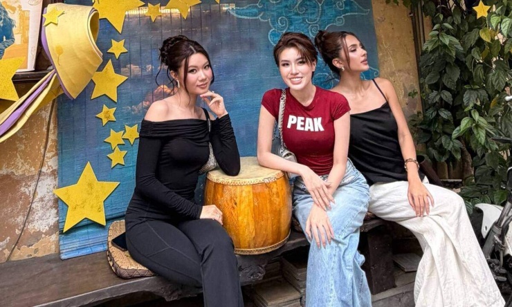 Ảnh sao 23/10: Mai Hồ tình tứ bên ông xã thiếu gia - 4