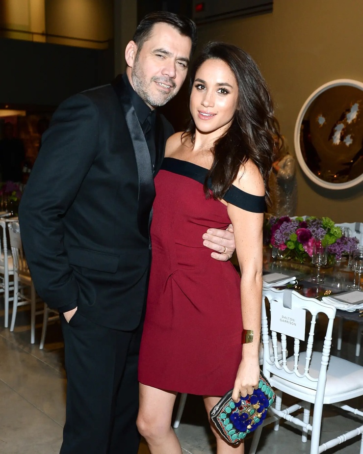 Roland Mouret và Meghan hồi tháng 4/2016 ở Toronto, Canada. Ảnh: Instagram @RolandMouret