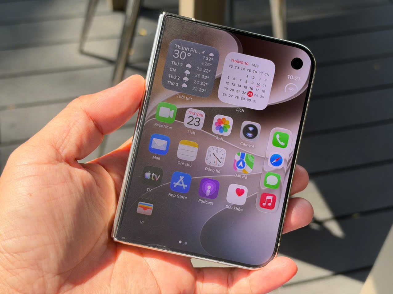 Cận cảnh iPhone Duo.
