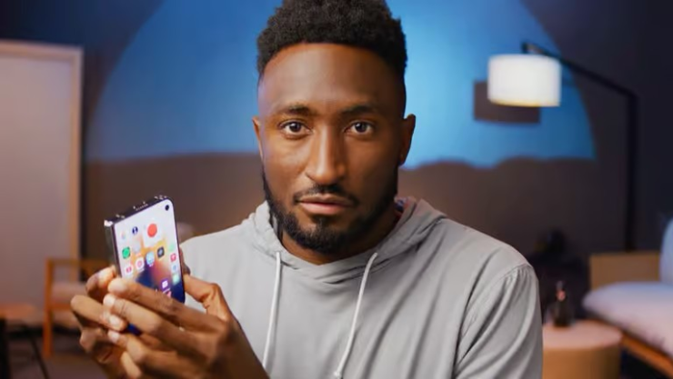 YouTuber Marques Brownlee chia sẻ trải nghiệm iPhone Duo sau hơn một tuần rưỡi sử dụng. Ảnh chụp màn hình.