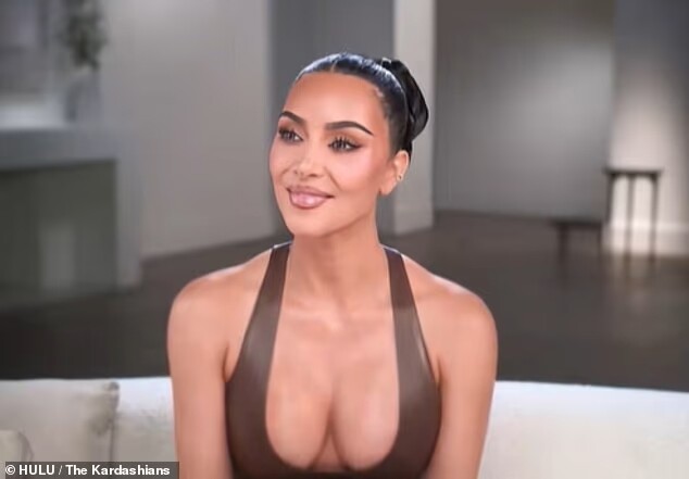 Kim Kardashian trong chương trình The Kardashians. Ảnh: Hulu
