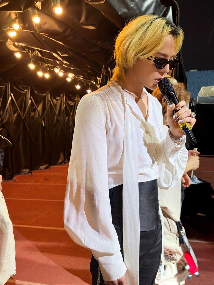 BIGBANG hé lộ loạt ảnh hậu trường sau hai đêm diễn ở Hà Nội - 2