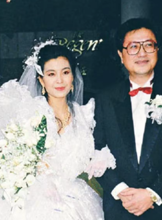 Ngũ Vịnh Hy kết hôn với ông Ngô Giang Bồi được 13 ngày thì ông qua đời.