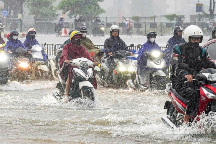 Trung Bộ hứng đợt mưa rất lớn trong những ngày tới. Ảnh: T.A