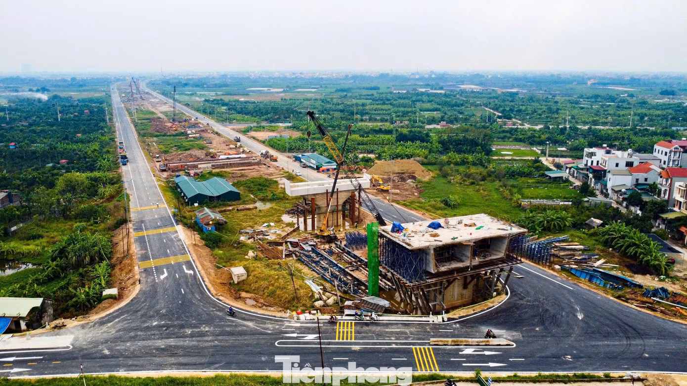 Đường dẫn cầu Hồng Hà nối vành đai 4.
