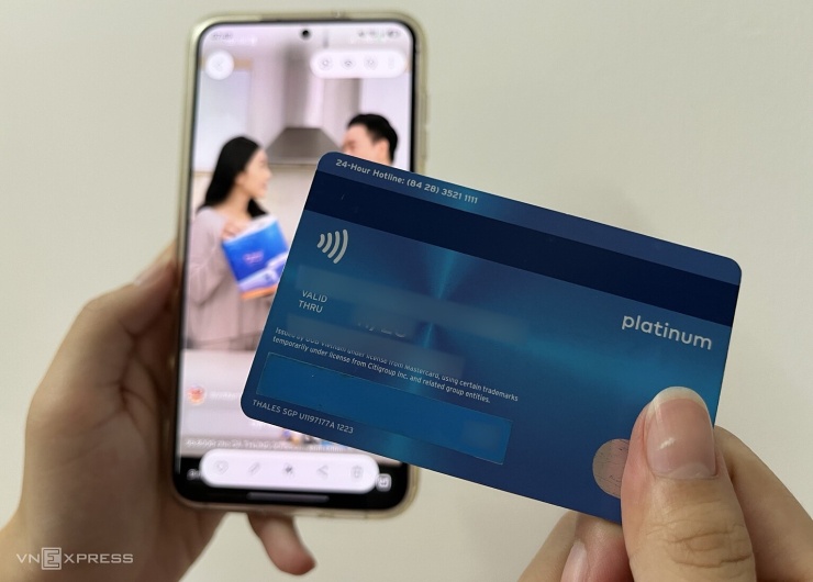 Fanpage giả mạo siêu thị "dụ" nạn nhân đặt hàng và nhập thông tin thẻ tín dụng để thanh toán. Ảnh: Quỳnh Trang