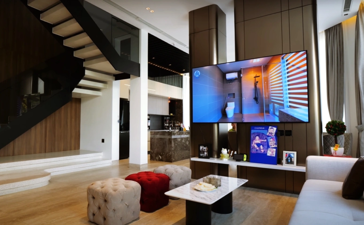 Ngọc nữ showbiz 4 năm mới tái xuất màn ảnh, chuẩn thần thái rạng rỡ U40, sở hữu tài sản khủng - 11