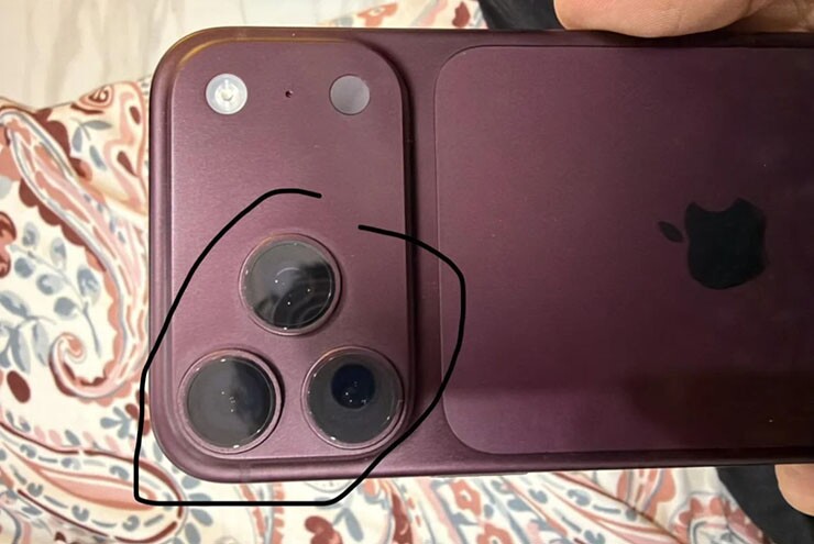 Một chiếc iPhone 18 Pro bị ghi nhận phai màu xung quanh camera.