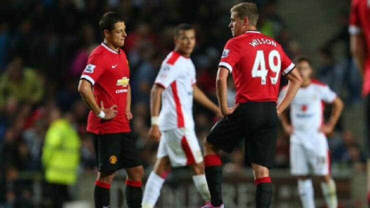 MU từng bị "tí hon" MK Dons đè bẹp 0-4 vào năm 2014