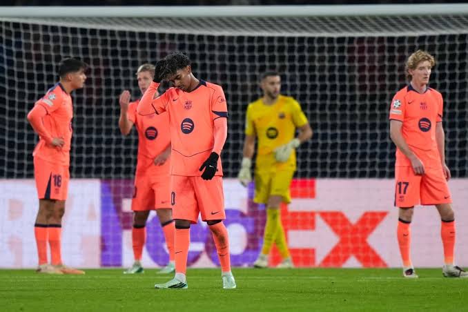 Barcelona từ "cỗ máy hủy diệt" tới trăm mối lo trước Siêu kinh điển - 1