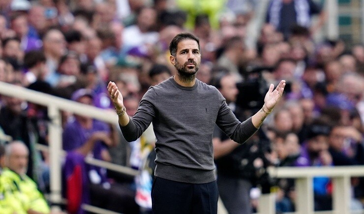 Fabregas được đồn đoán là một trong những ứng viên cho vị trí thuyền trưởng MU
