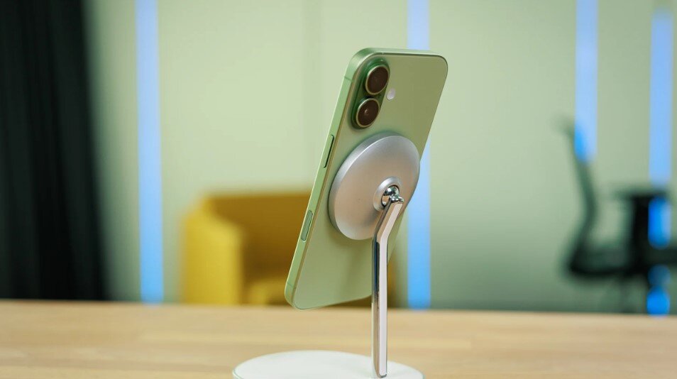 iPhone 17.