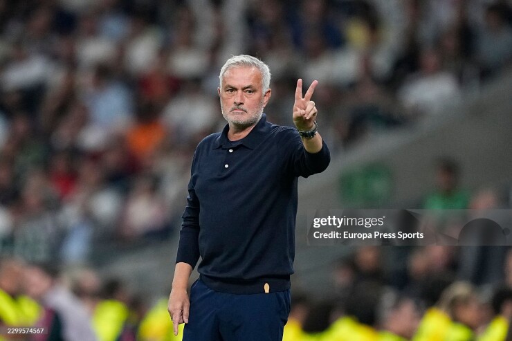 Kênh truyền hình Real chất vấn VAR, HLV Mourinho dễ bị phạt vì bỏ họp báo - 2