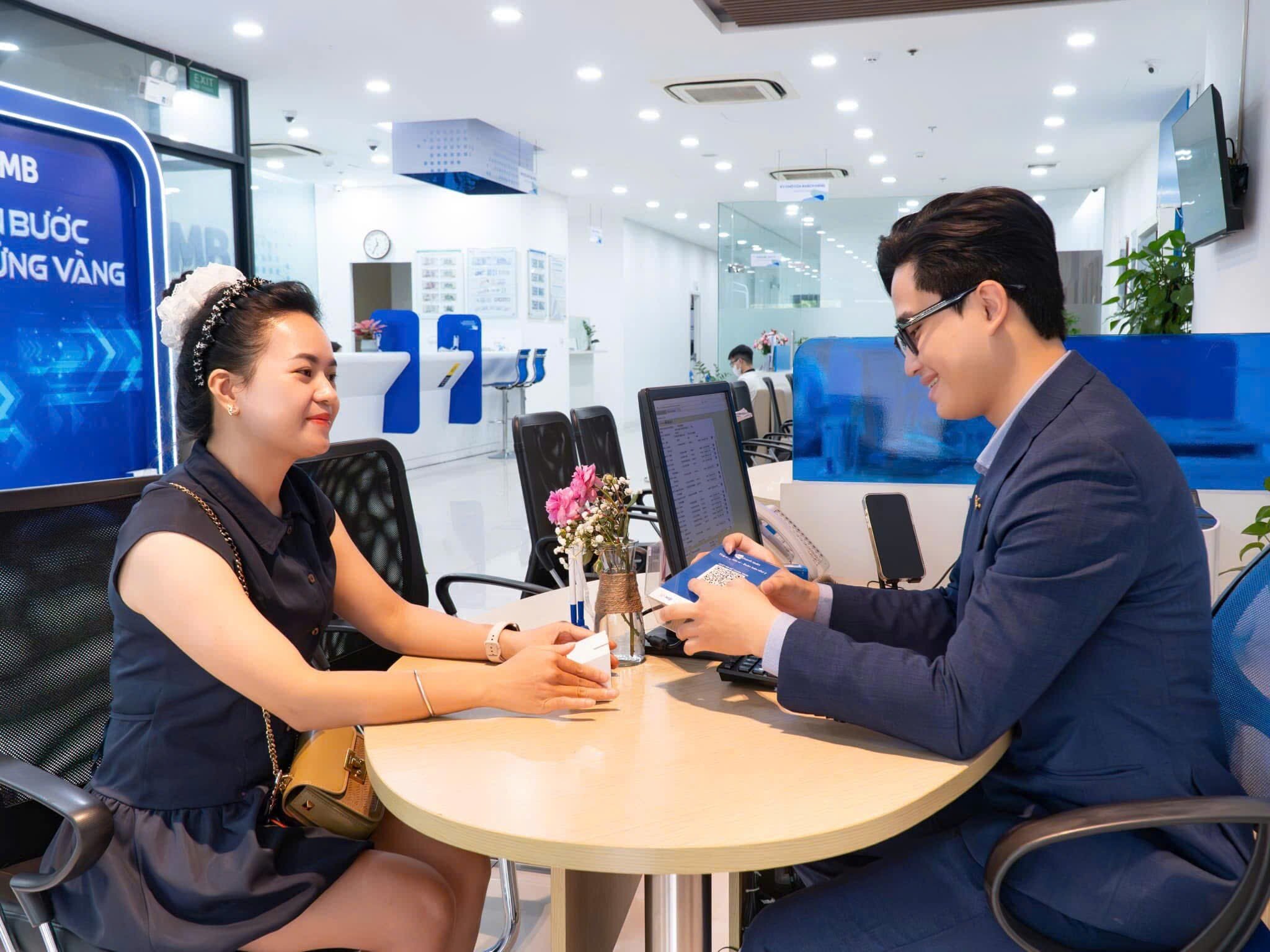 MB trở thành ngân hàng đầu tiên tại Việt Nam vượt mốc 100.000 tỷ đồng vốn điều lệ - 2