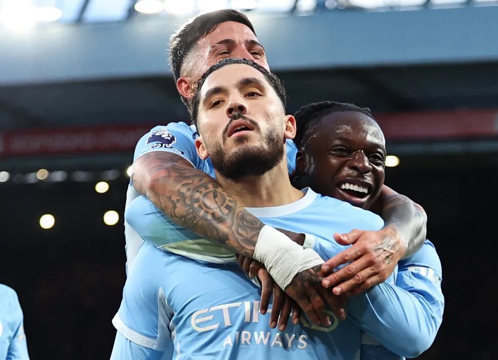Man City càng thắng, Ngoại hạng Anh lại càng bất lợi