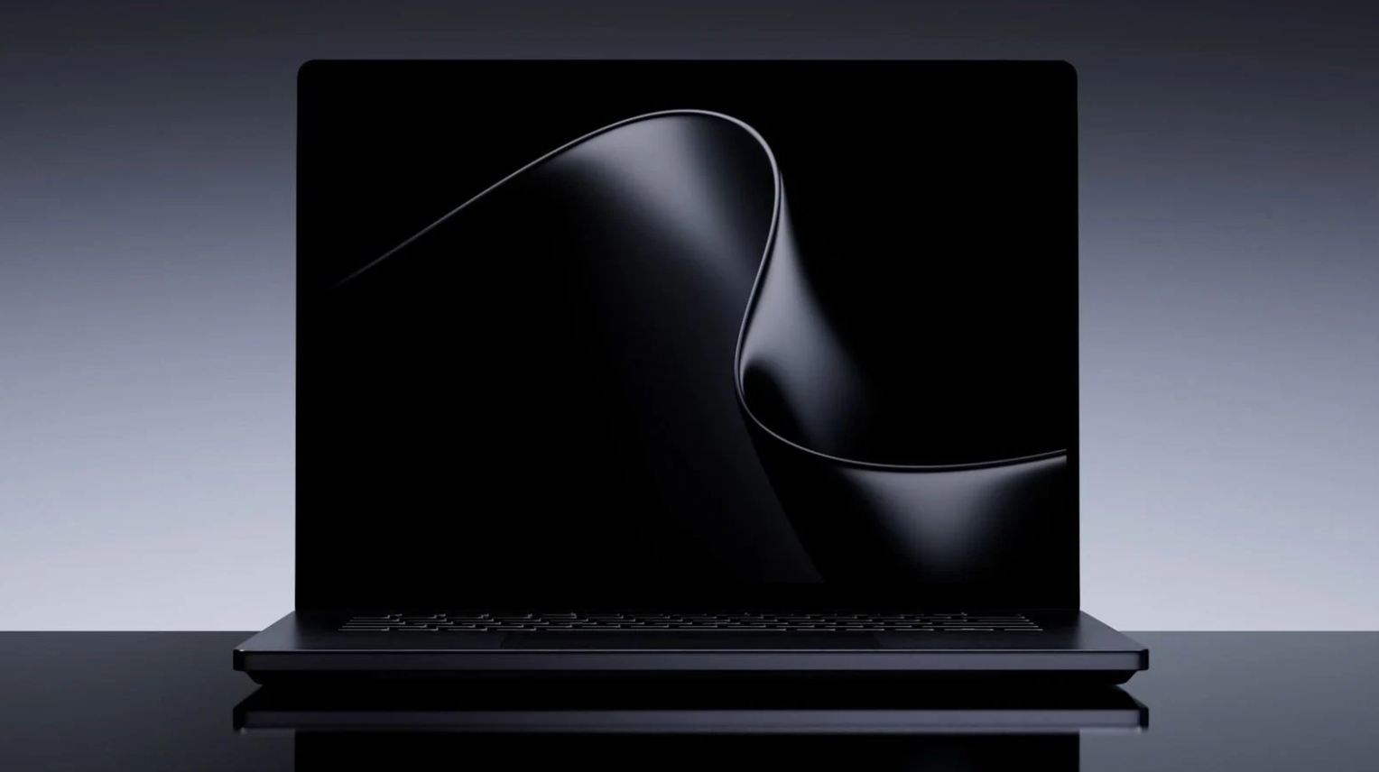Surface Laptop Ultra có giá cực cao.