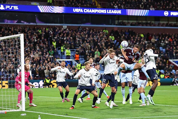 Barkley mở tỷ số cho Aston Villa