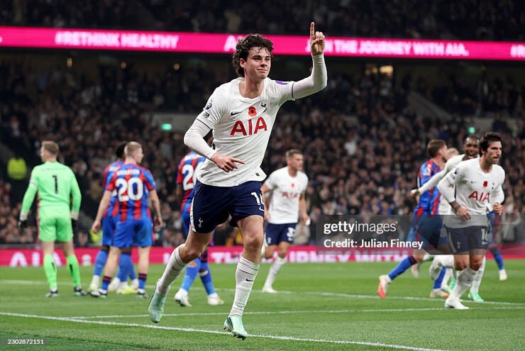 Niềm vui sướng của Tottenham