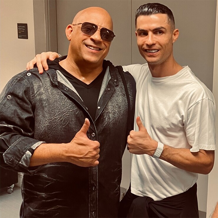 Cristiano Ronaldo chụp cùng nam diễn viên "Fast &amp; Furious" Vin Diesel&nbsp;