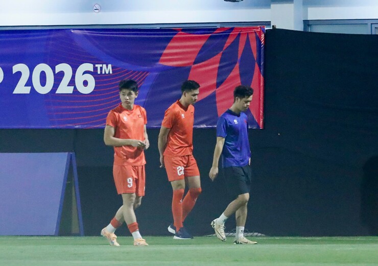 Đình Bắc bất ngờ tập riêng, ĐT Việt Nam chỉ còn 17 cầu thủ lành lặn đấu Malaysia - 7