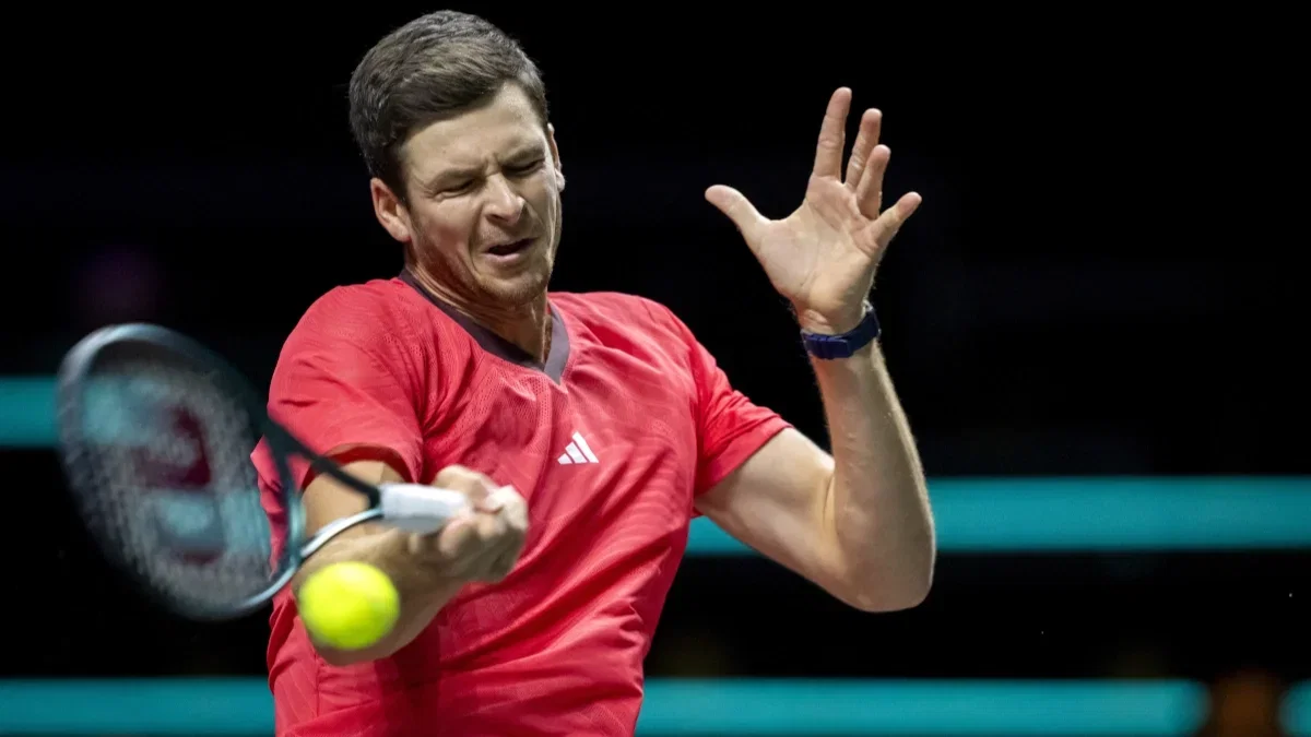 Hurkacz sẽ đấu Djokovic ở vòng 2 Thượng Hải Masters