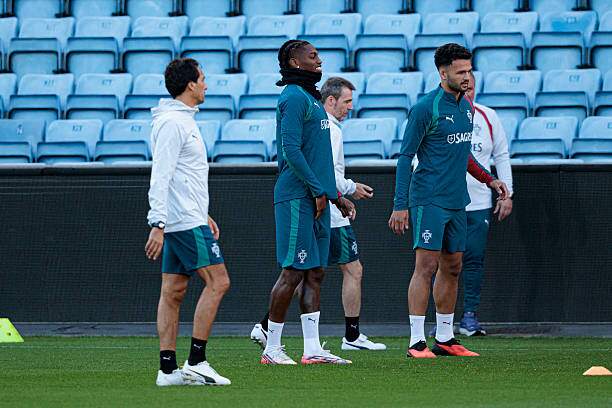 Các cầu thủ Bồ Đào Nha không ai được báo về việc Ronaldo tự ý bỏ đi