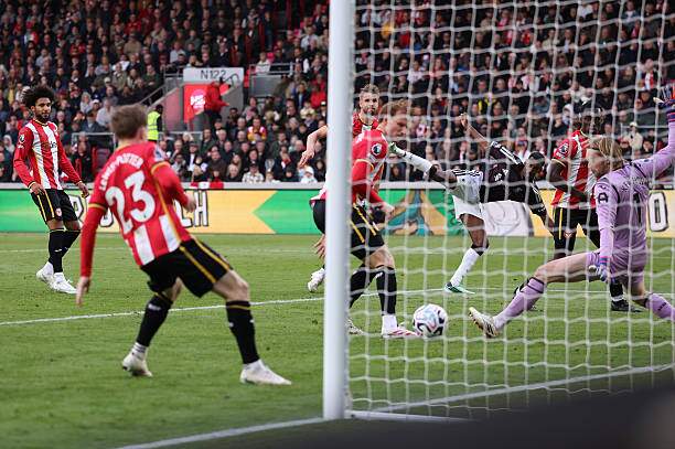 Trực tiếp bóng đá Brentford - Liverpool: Barcola phung phí (Ngoại hạng Anh) (Hết giờ) - 12