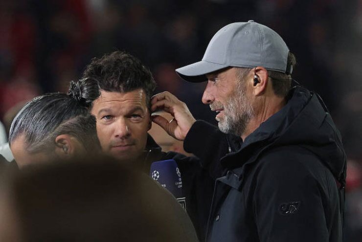 HLV Jurgen Klopp cùng Michael Ballack tham gia bình luận trận Bayern Munich - Arsenal