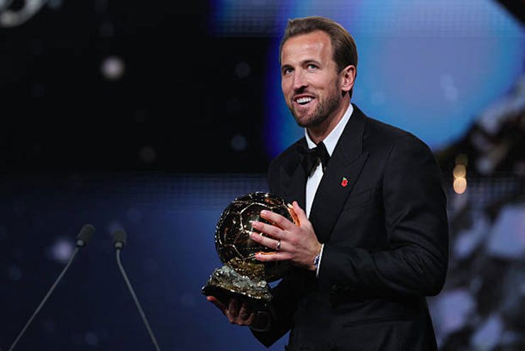 Harry Kane, người Anh đầu tiên sau 25 năm đoạt QBV