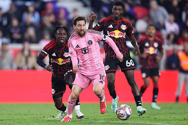 Messi đá dự bị và chỉ vào sân cho Inter Miami ở hiệp 2