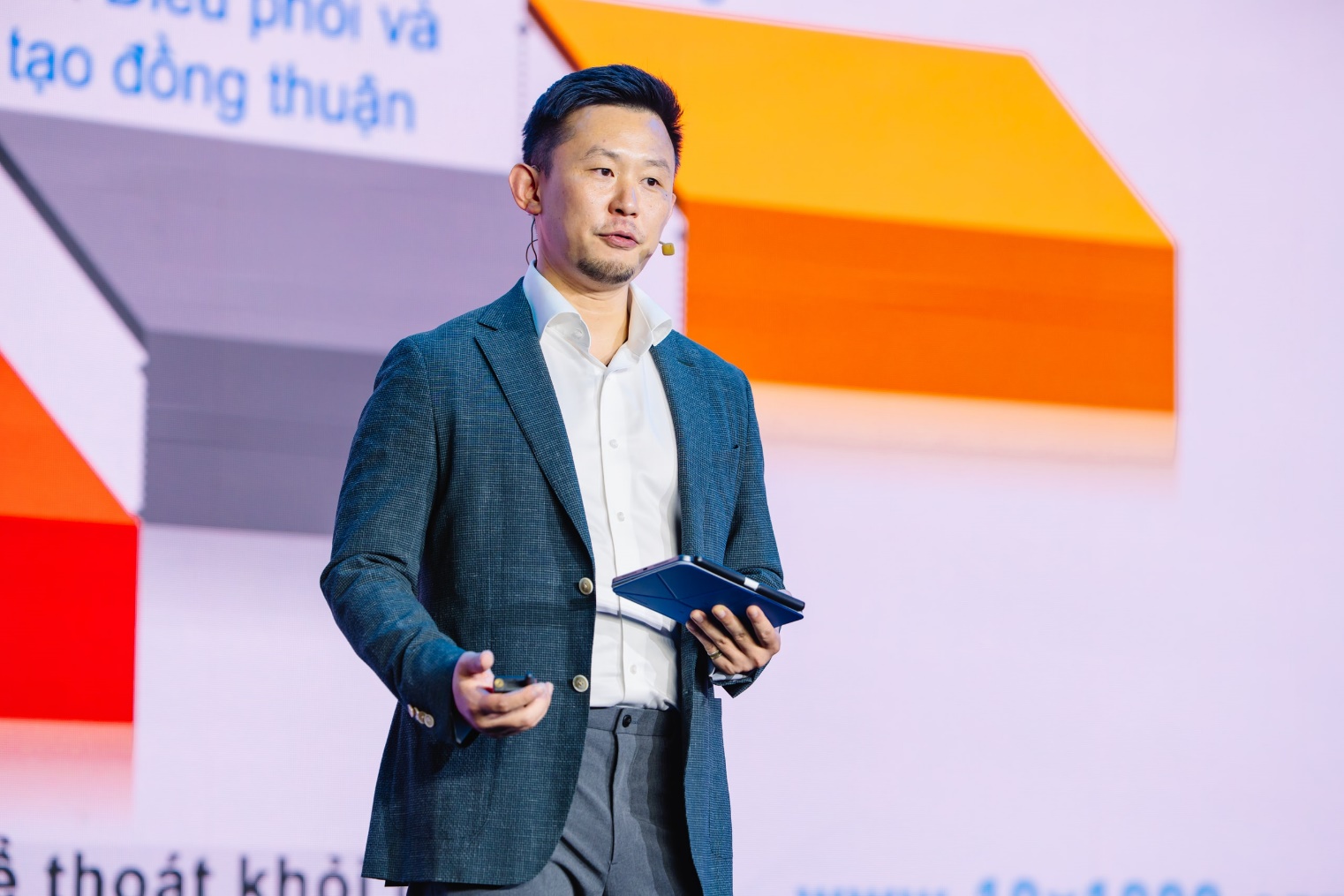 Ông Dongye Yang, Giám đốc Chương trình “10x1000 Tech for Inclusion”