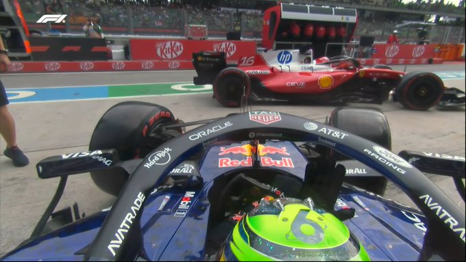 Sự cố nhỏ trong pitlane giữa Leclerc và Hadjar