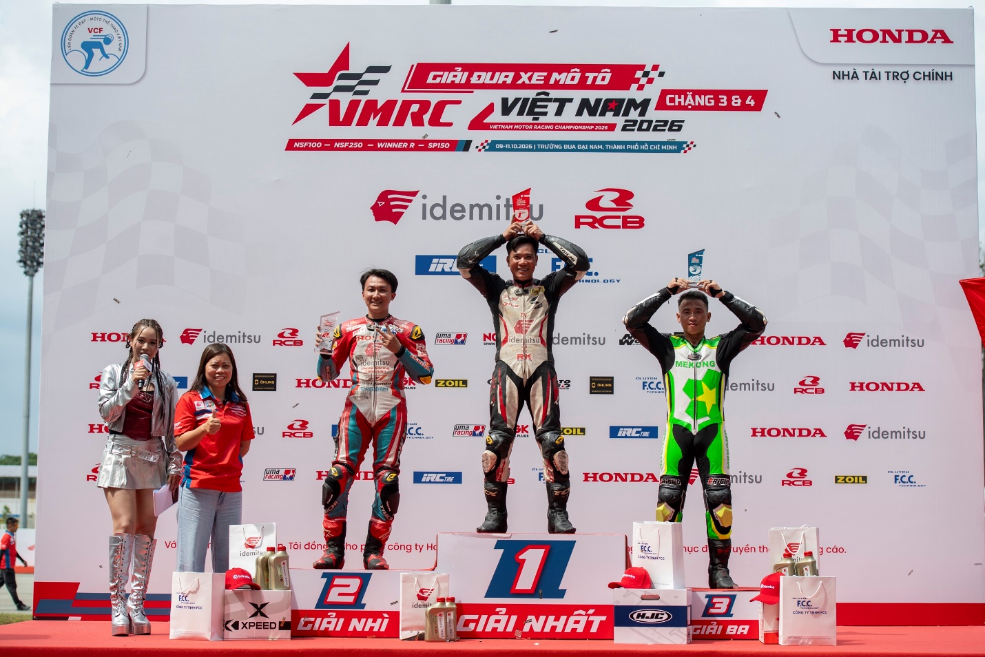 Giải đua xe mô tô trong nước (VMRC) Chặng 3 & 4: Bứt phá tốc độ, bùng nổ cảm xúc! - 7