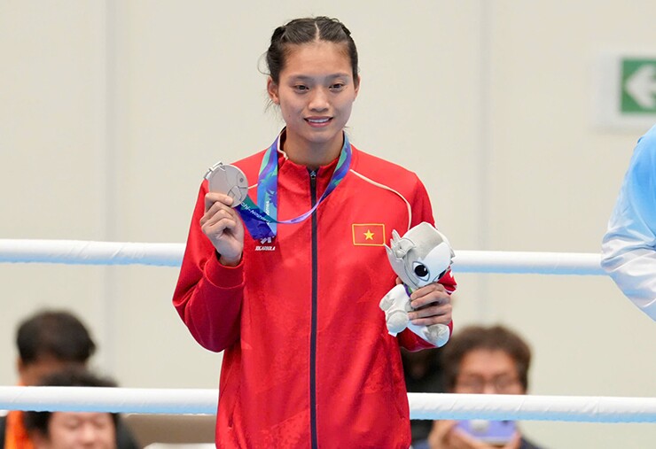 Nữ võ sĩ boxing Nguyễn Thị Tâm mang về HCB trong ngày 2/10